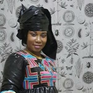 Meet your Posher, Awa